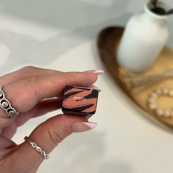 Dominique Cosmetics Creamy Fill & Define Lip Liner - Picture 2 of 3